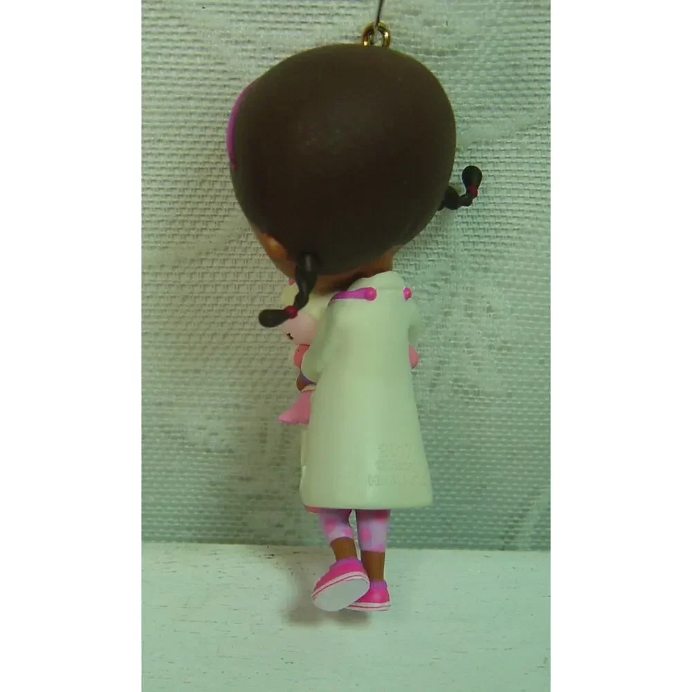 HALLMARK ORNAMENT--DOC & LAMBIE DISNEY DOC MCSTUFFINS-2017